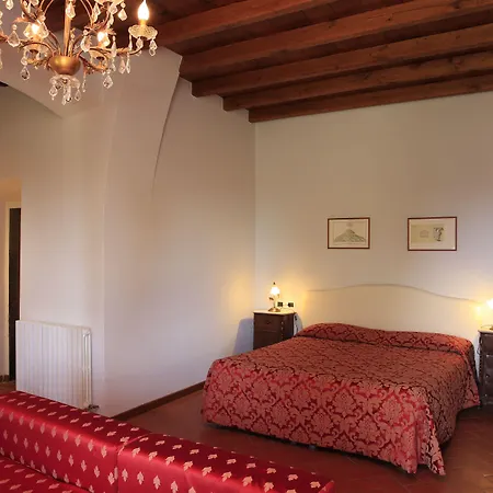 Palagina La Dimora Hotell 4*